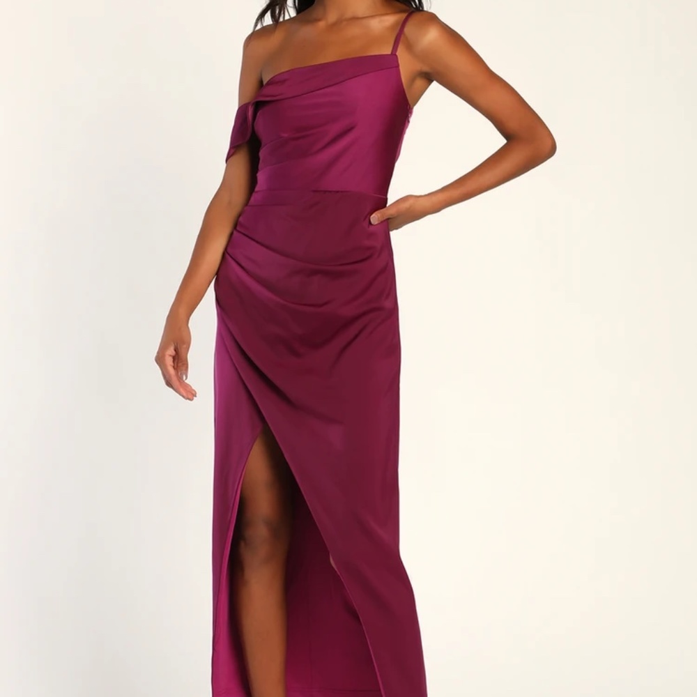 Showing Off a Little Magenta Asymmetrical Tulip Midi Dress